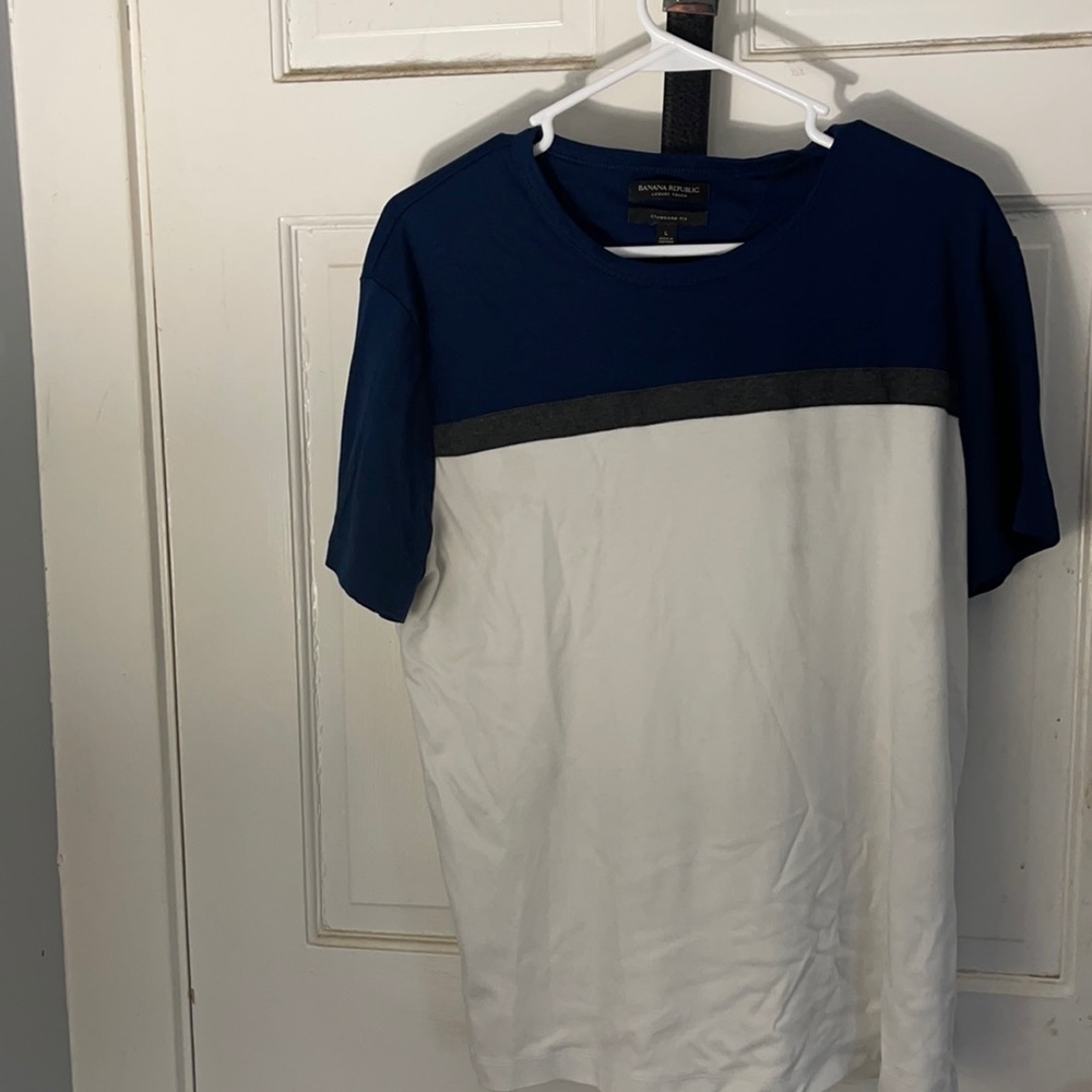 Used banana republic shirt only worn once